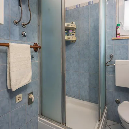 2 Bedroom Lovely In *
