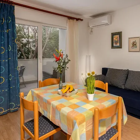 2 Bedroom Lovely In *