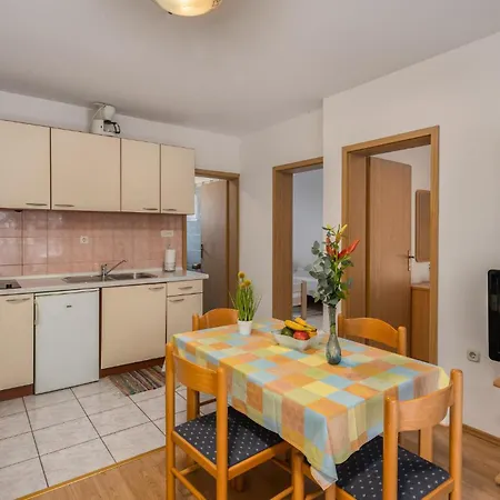 Διαμέρισμα Awesome In With Kitchen