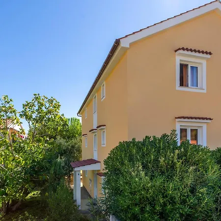 Awesome In With Kitchen * Baška