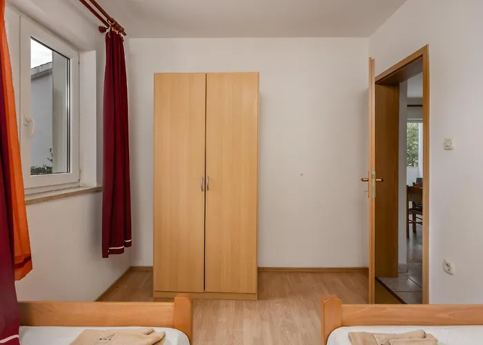 Awesome In With Kitchen Apartament