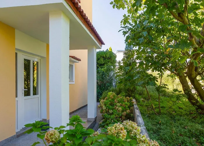 Awesome In With Kitchen Baška