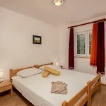 Διαμέρισμα 2 Bedroom Lovely In Baška
